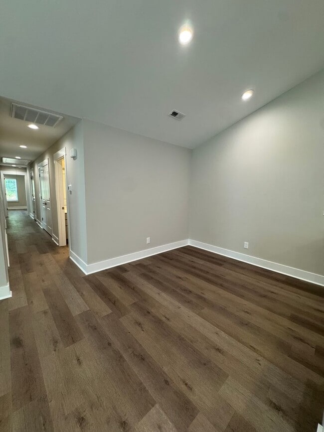 Building Photo - 134 Brawley Villas Pl