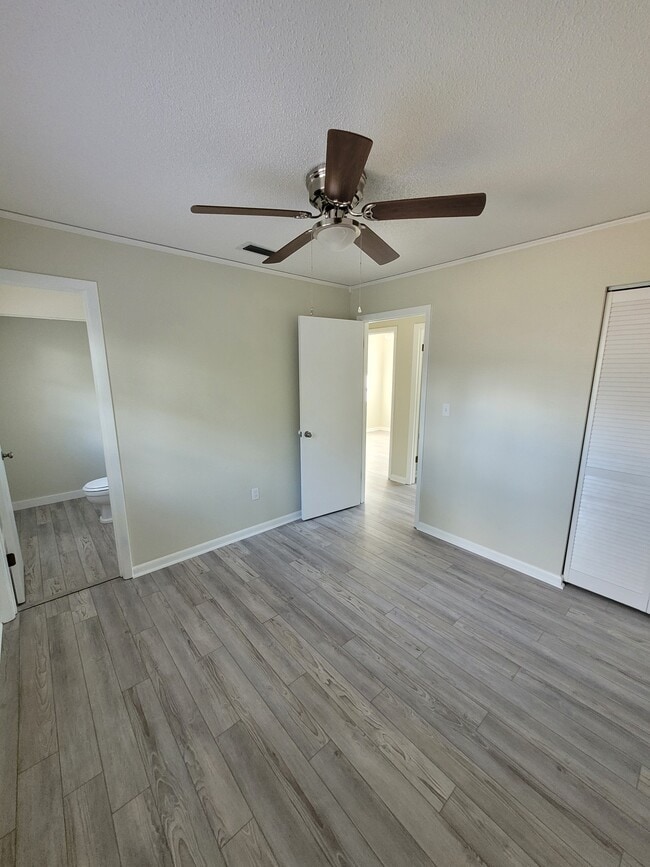 Building Photo - 1151 NW Ashley St