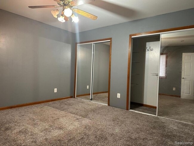 Building Photo - 29543 Eiffel Ave