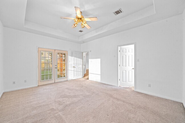 Building Photo - 4815 Plum Forest Rd