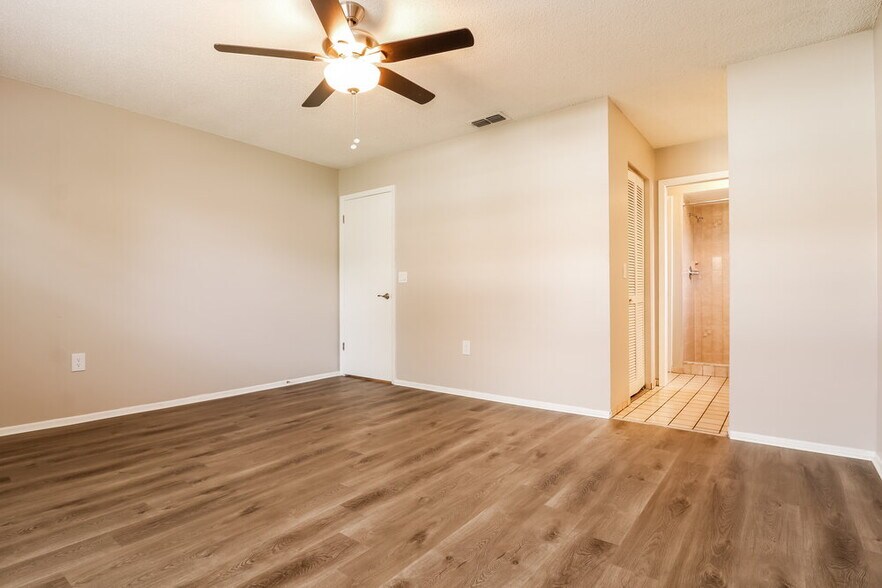 Building Photo - 8247 Tahr Ave