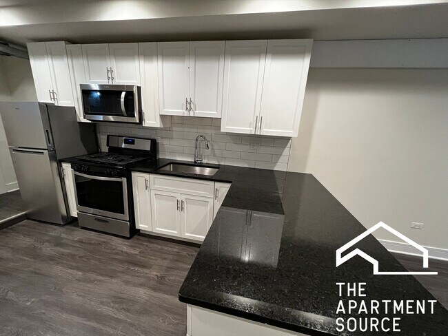 Building Photo - 720 W Grace St