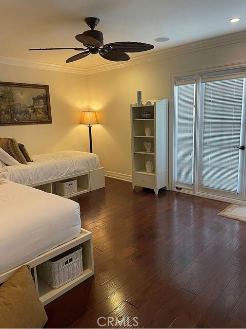 Building Photo - 504 Avocado Ave