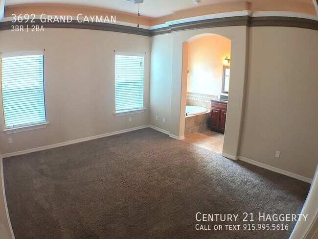 Building Photo - 3692 Grand Cayman Ln