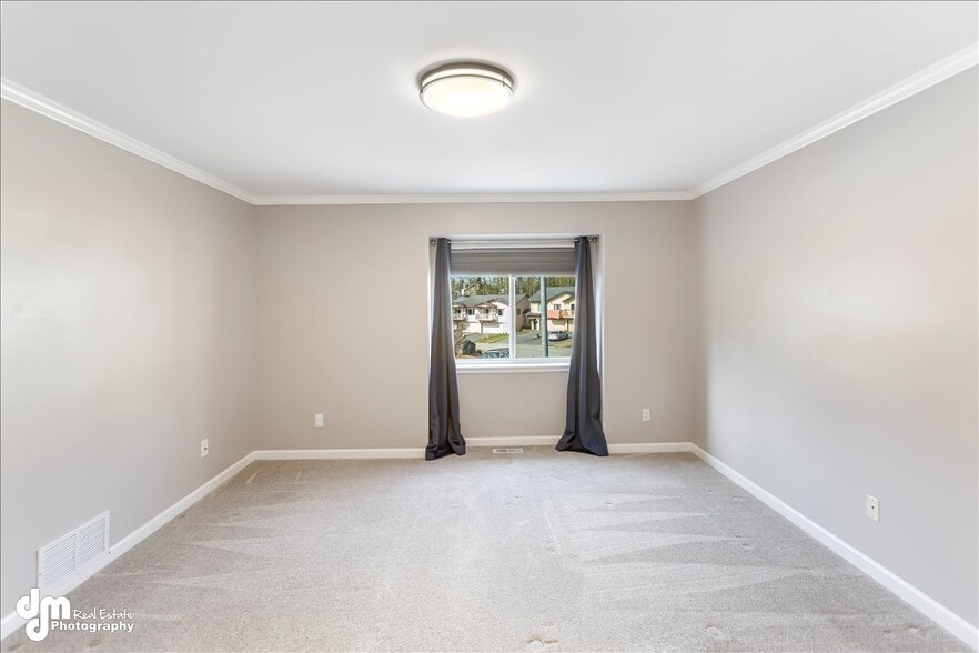 Building Photo - 8973 Northwood Park Cir