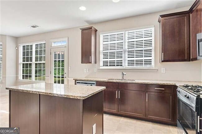 Building Photo - 2405 Sardis Chase Ct