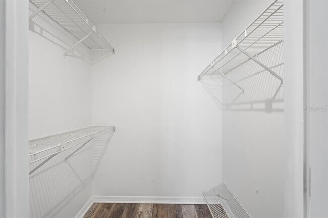 Building Photo - 6634 Hickorywood Ln