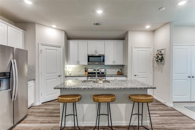 Building Photo - 2833 Brittlebush Dr