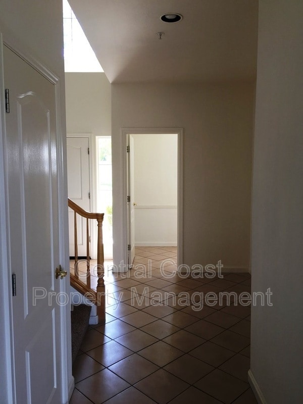 Building Photo - 19227 Sunridge Pl