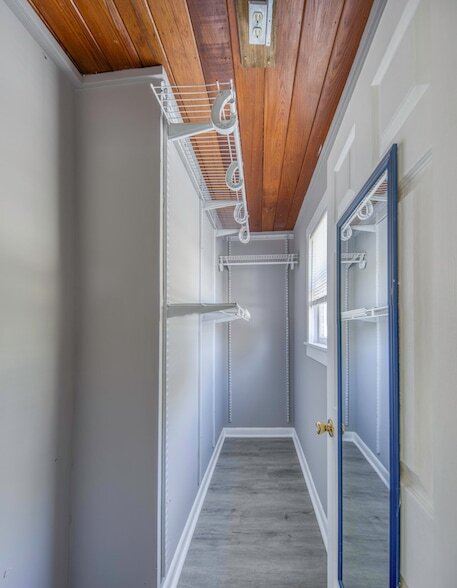 Building Photo - 225 S K St