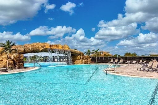 Clubhouse Pool - 17704 Gawthrop Dr