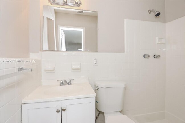 Building Photo - 6331 Southgate Blvd