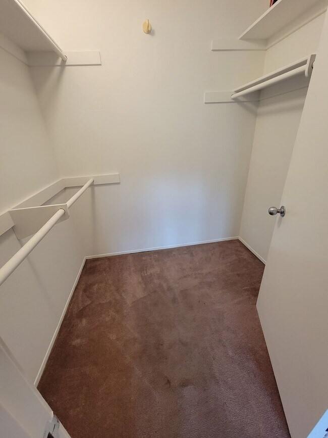 Building Photo - Spacious 2 Bed/2 Bath Condo in the Heart of La Mesa Village offering free COX Cable/WIFI