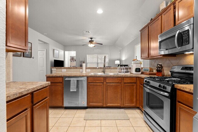 Building Photo - 3041 Turquoise