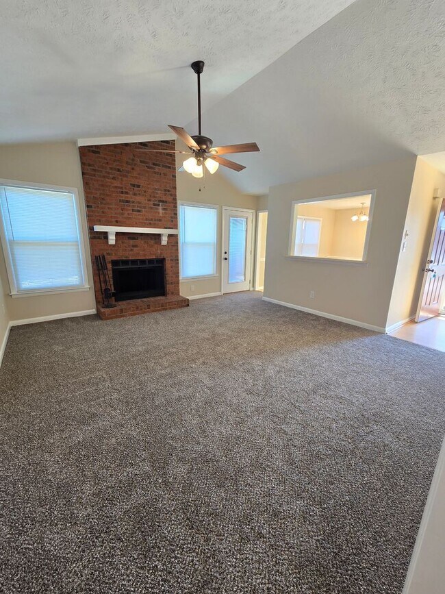 Building Photo - Cozy home for rent