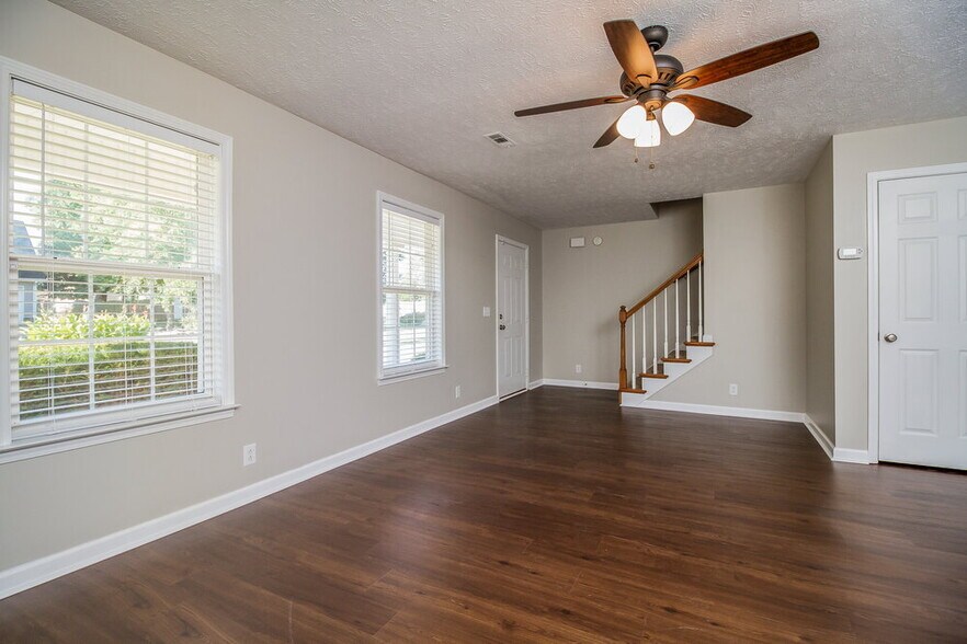 Building Photo - 730 General Barksdale Dr