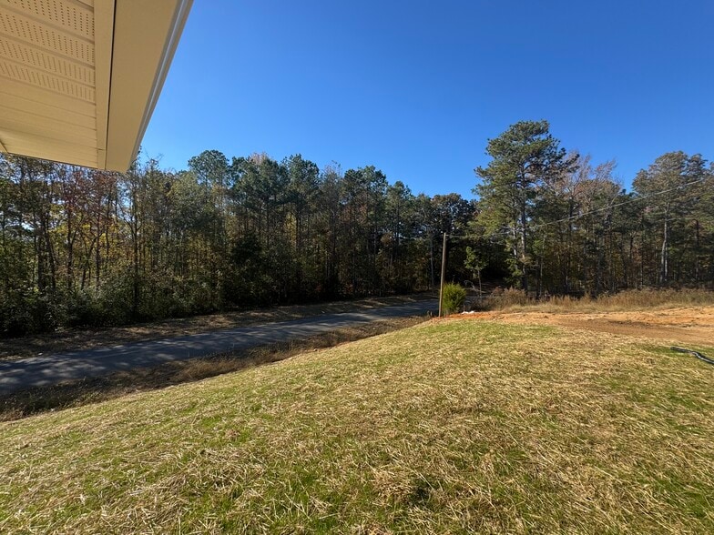 Building Photo - 376 Silver Run Rd