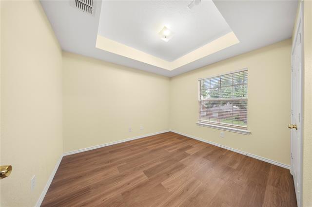 Building Photo - 2808 Barksdale Dr
