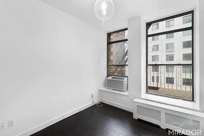 Building Photo - 2 bedroom in New York NY 10003