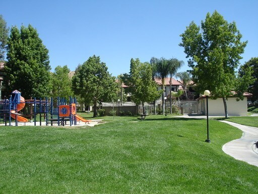 Building Photo - Canyon Oaks 2 Bedroom Rental Home in Canyon Country.