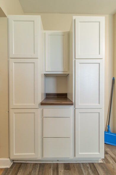 Building Photo - 795 Blaze Rd