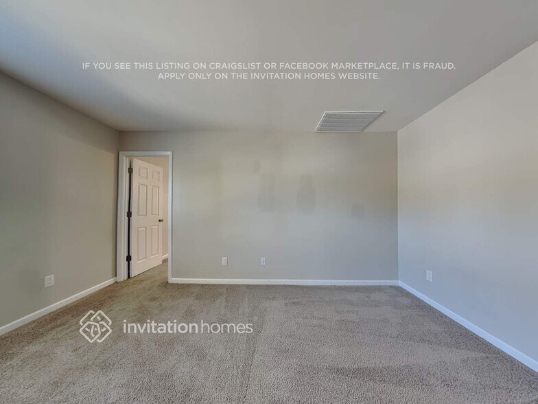 Building Photo - 4 Duck Pond Ct