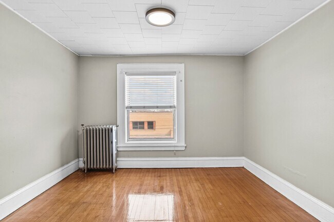 Building Photo - 1216 Williamson St