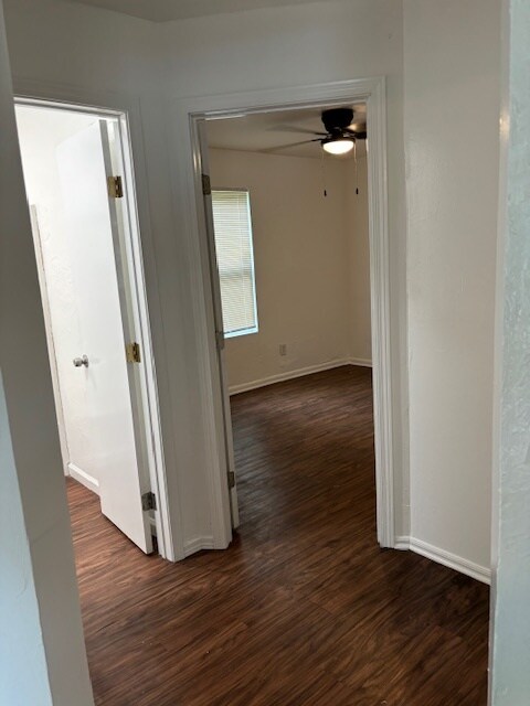 Building Photo - 9423 NE 28th St