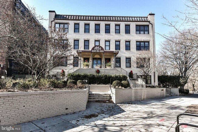 Building Photo - 2630 Adams Mill Rd NW