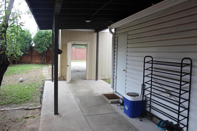 Building Photo - 936 Sugarberry Dr