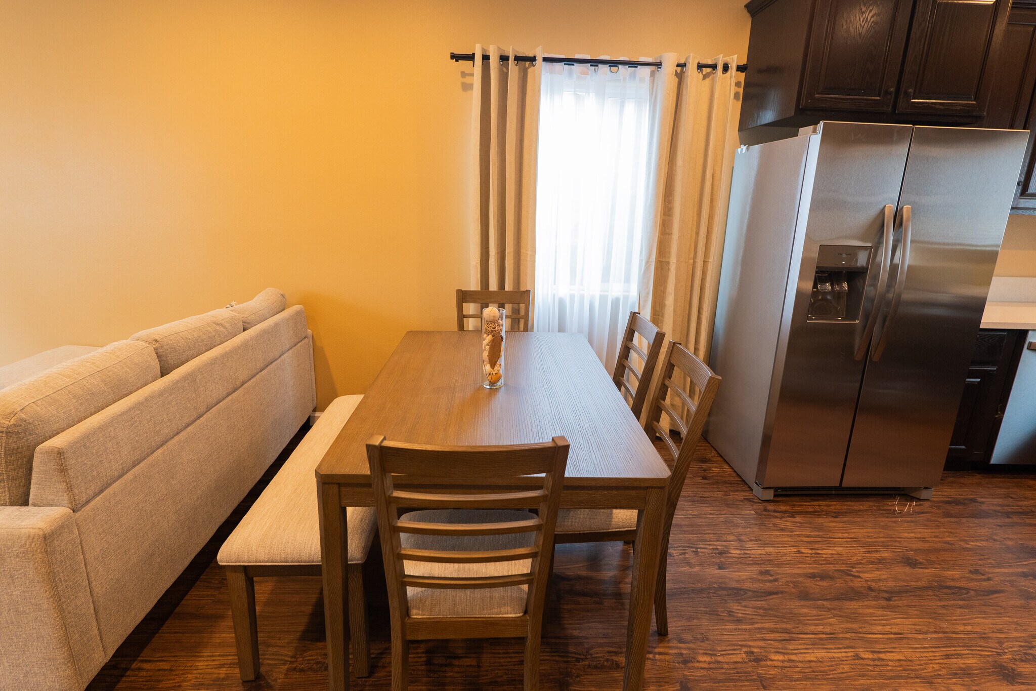 Living room & Kitchen - 938 S Bernal Ave