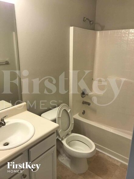 Building Photo - 7078 Bowie Dr