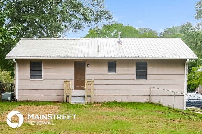 Building Photo - 108 8th Pl