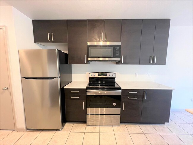 Building Photo - 9708 Sugar Hill Dr