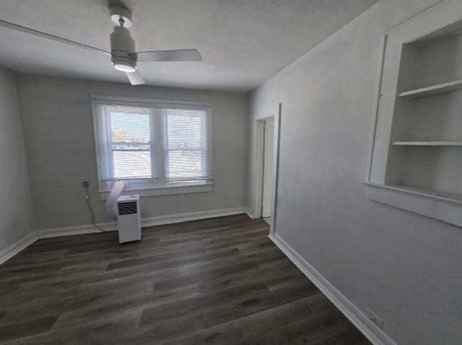 Building Photo - 2904 W Chestnut St