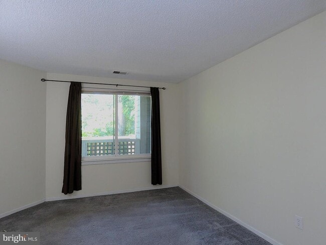 Building Photo - 11701 Summerchase Cir