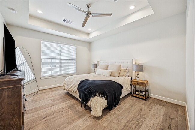 Building Photo - 4919 Avenue J