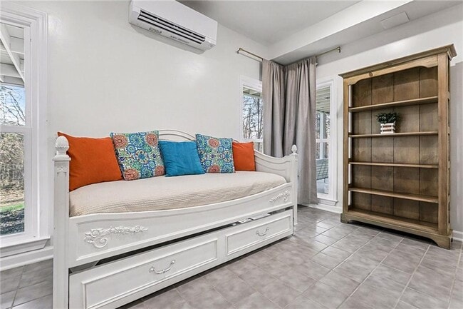 Building Photo - 241 Nacoochee Dr