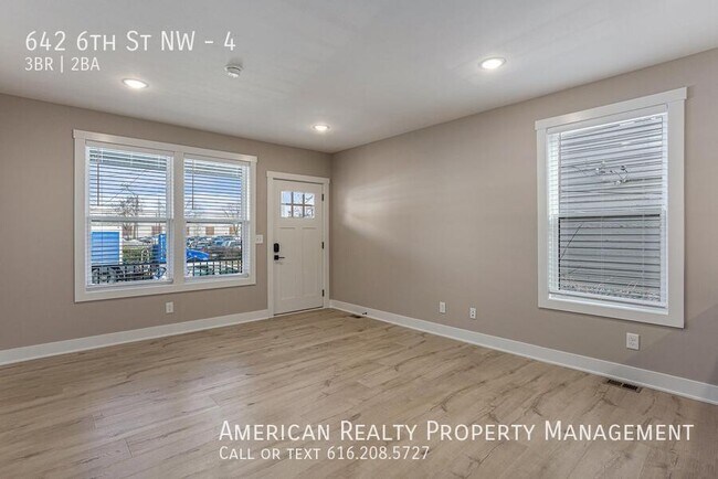 Building Photo - 642 6th St NW