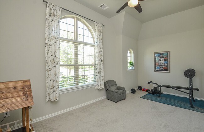 Building Photo - 3711 Lake Falls Dr