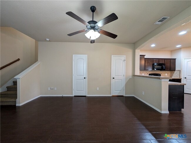 Building Photo - 1028 Brown Rock Dr
