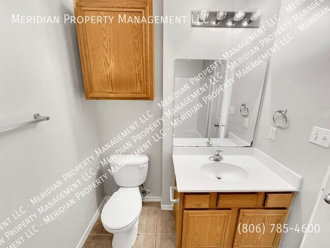 Building Photo - 531 N. Clinton-