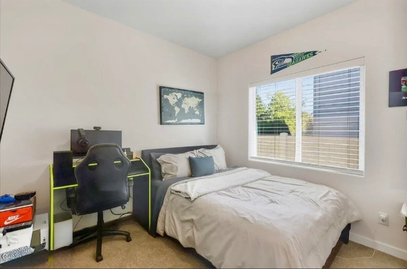 Building Photo - 3041 W Pascal Dr