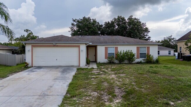 "Freshly Painted 3-Bed with 2 Baths Home ... - "Freshly Painted 3-Bed  with 2 Baths Home ...