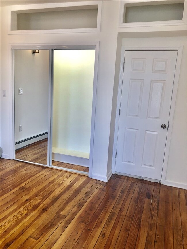 Building Photo - 151 Bleecker St