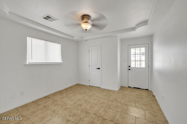 Building Photo - 4660 Vulcan Ave