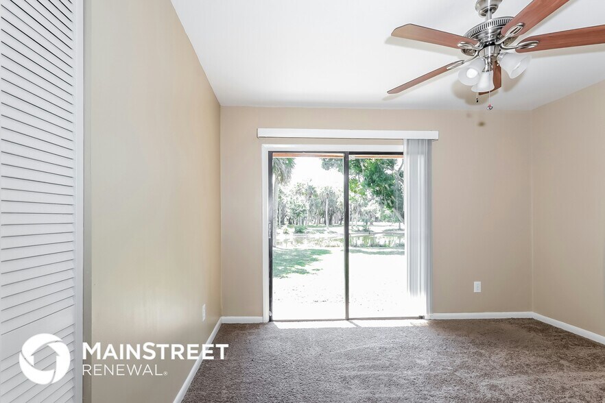 Building Photo - 6621 Fort Pierce Blvd