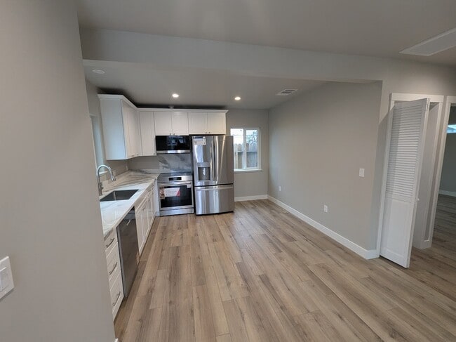 Building Photo - 312 Irene Ave