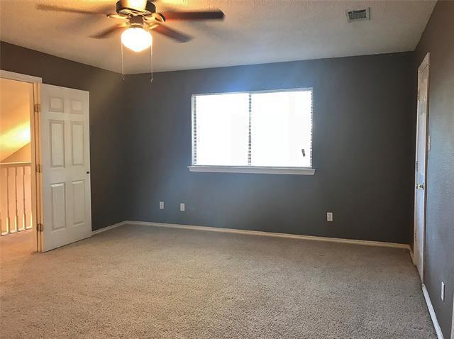 Building Photo - 1129 Bent Oaks Dr