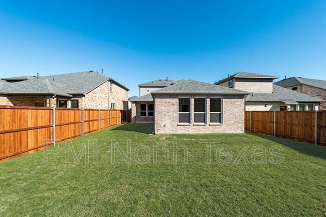 Building Photo - 737 Portina Dr